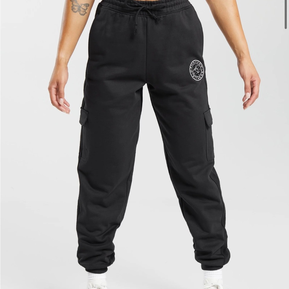 Gymshark Legacy Joggers size M